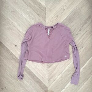 ALO Yoga Women's Mauve Long Sleeve Top, size m